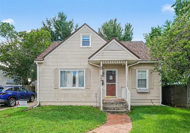 1st image of 900 40th St, Wyoming, MI 49509 | MLS# 70553374