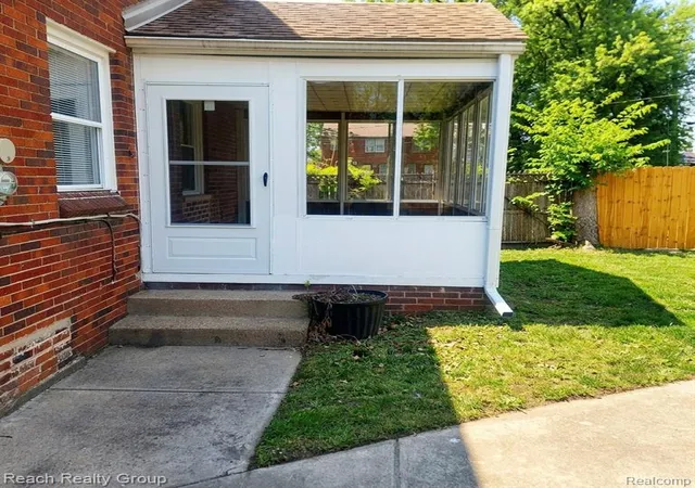 2nd image of 18076 Washburn St, Detroit, MI 48221 | MLS# 60988535