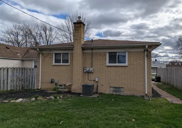 Homes for sale in Lincoln Park, MI | 2140 Olive Ave, Lincoln Park, MI 48146 | MLS# 70541061