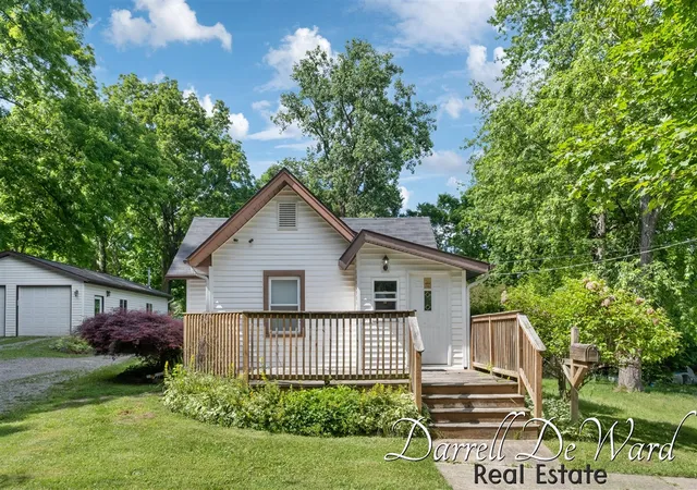 Homes for sale in Ionia, MI | 854 W Washington St, Ionia, MI 48846 | MLS# 70543149
