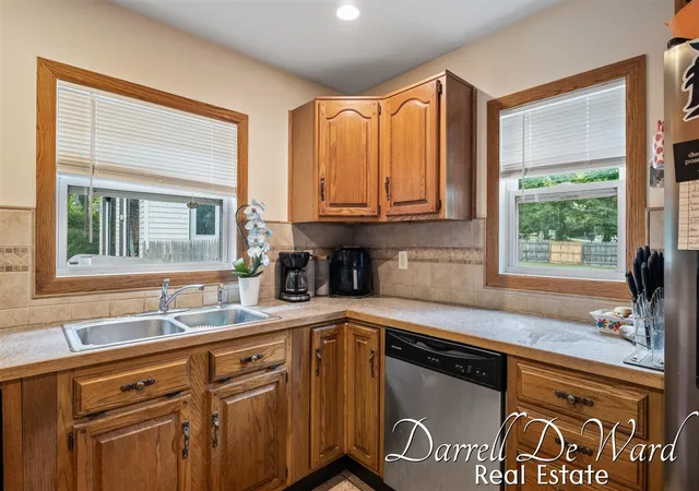 Homes for sale in Ionia, MI | 854 W Washington St, Ionia, MI 48846 | MLS# 70543149