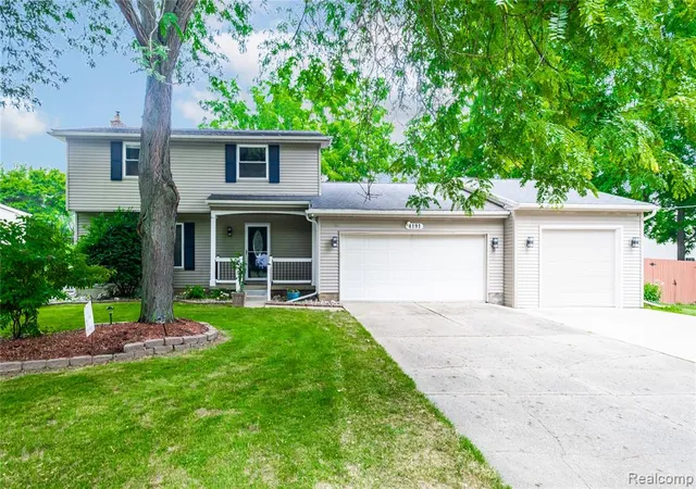 Homes for sale in Grand Blanc, MI | 4191 Knollwood Dr, Grand Blanc, MI 48439 | MLS# 61007959