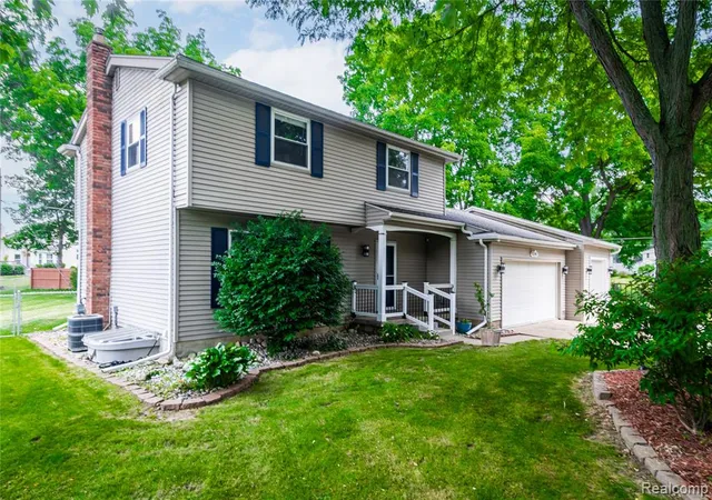 Homes for sale in Grand Blanc, MI | 4191 Knollwood Dr, Grand Blanc, MI 48439 | MLS# 61007959