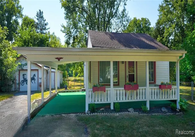 1st image of 2240 Morrish St, Burton, MI 48519 | MLS# 61017998