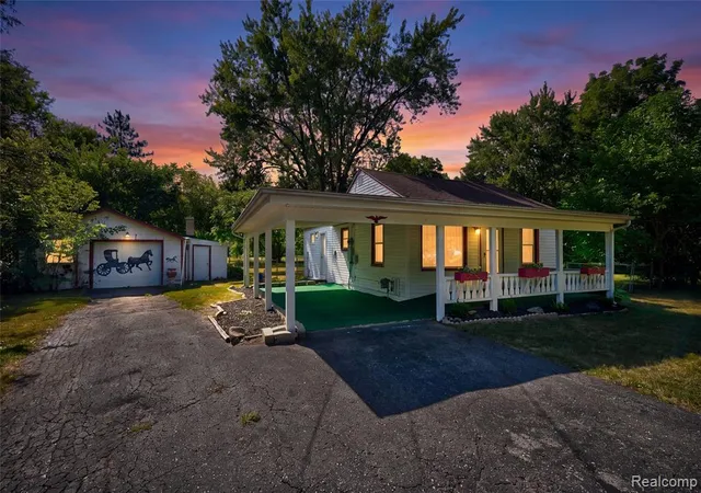27th image of 2240 Morrish St, Burton, MI 48519 | MLS# 61017998