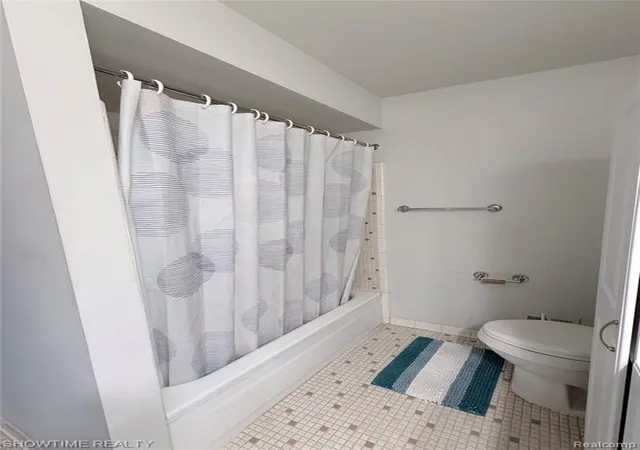 14th image of 29117 Hayes Rd #3, Warren, MI 48088 | MLS# 61010309