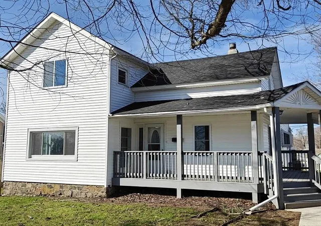 Homes for sale in Eau Claire, MI | 6627 E Berrien St, Eau Claire, MI 49111 | MLS# 70515979