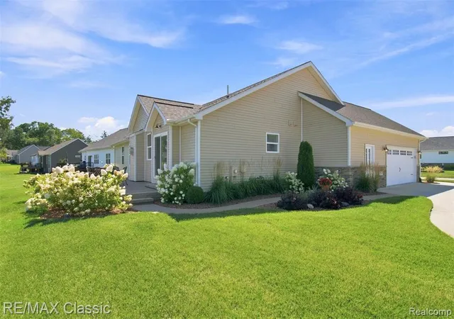 Photo 3 of Single family home for sale at 1247 Timberleaf Dr, Brighton, MI 48114 6816 | MLS# 61025145 | Listing updated on 2026-09-13