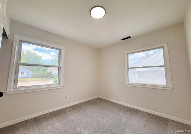 4th image of 26375 Normandy St, Roseville, MI 48066 | MLS# 61016555