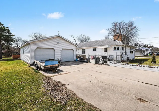 Homes for sale in Pinconning, MI | 701 Rhodes St, Pinconning, MI 48650 | MLS# 50214251