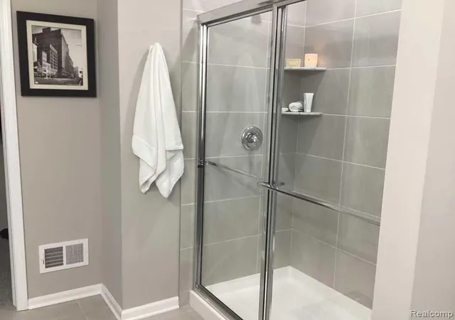 Listing Photo 2 - Condo for sale in building located at 16281 Conifer Ln, Clinton Township, MI 48038 - Unit #