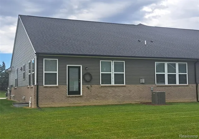 Photo 24 of Condo for sale at 16281 Conifer Ln, Clinton Township, MI 48038 | MLS# 61003018 | Listing updated on 2026-07-07