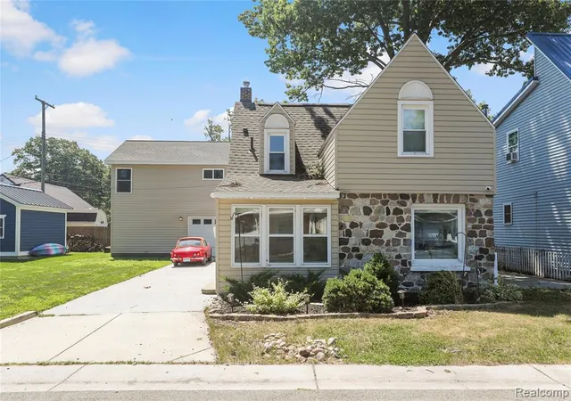 1st image of 3051 Elmwood Dr, Fort Gratiot, MI 48059 | MLS# 61007230