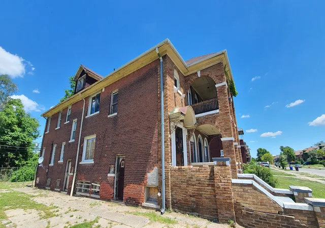 2nd image of 3330 Tuxedo St, Detroit, MI 48206 | MLS# 60252382