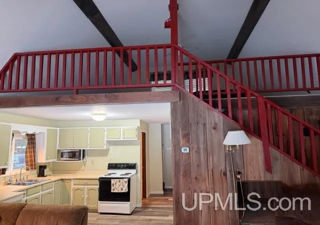 4th image of W10410 Park Ln, Amberg, WI 54102 | MLS# 50201013