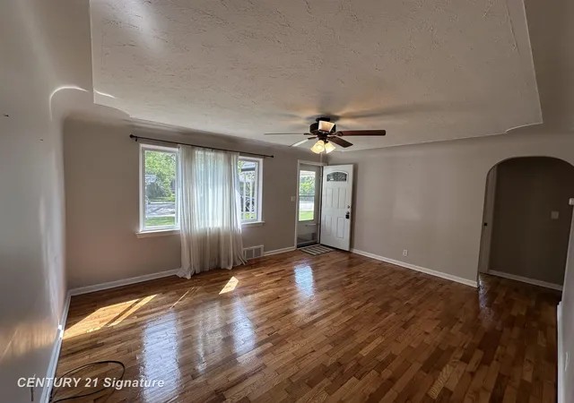 4th image of 505 Yale Dr, Durand, MI 48429 | MLS# 50219253