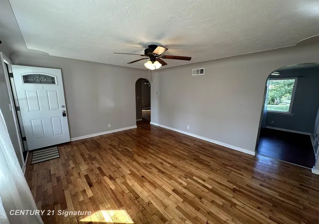 5th image of 505 Yale Dr, Durand, MI 48429 | MLS# 50219253