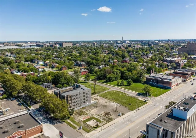 4th image of 30 E Philadelphia St, Detroit, MI 48202 | MLS# 60990724