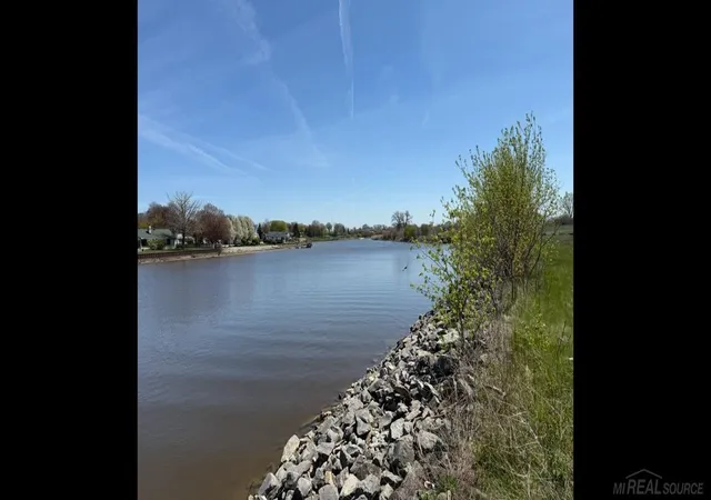 17th image of V/l Lot 1 Water St, Port Huron, MI 48060 | MLS# 50206597