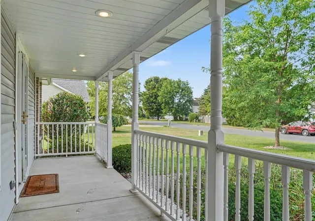 Photo 3 of Sale Pending at 3854 Reynolds St, Kalamazoo, MI 49048 | MLS# 70552132 | Listing updated on 2026-09-04