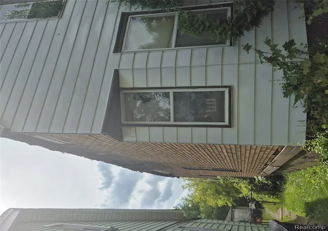 Photo 3 of Single family home for sale at 5387 Cooper St, Detroit, MI 48213 3074 | MLS# 61025817 | Listing updated on 2026-09-08