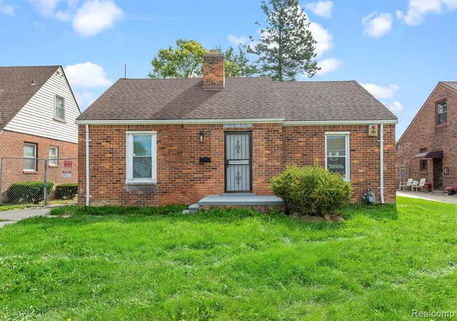 Single Family Residence at 15782 Lindsay St, Detroit, MI 48227 | MLS# 60333387 | | Sold on 2024-09-23