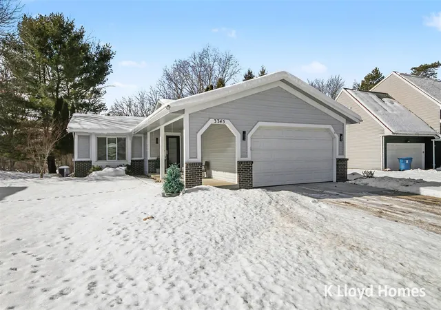 1st image of 3345 Brook Trail Trail, Grand Rapids, MI 49508 | MLS# 70515074