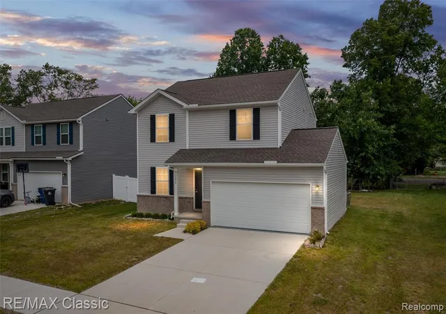 Photo 3 of Single family home for sale at 33506 Carly Ct, Westland, MI 48186 | MLS# 61000237 | Listing updated on 2026-07-07