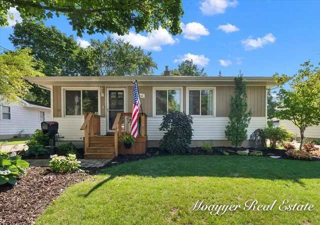 Homes for sale in Wyoming, MI | 4136 Oriole Ave, Wyoming, MI 49509 | MLS# 70544021