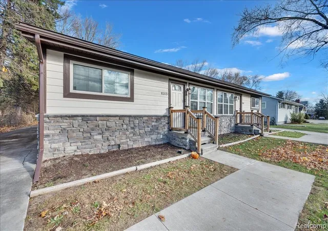 Homes for sale in Shelby Township, MI | 8365 21 Mile Rd, Shelby Township, MI 48317 | MLS# 61011062