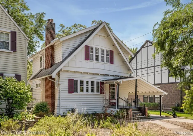 Photo 4 of Single family home for sale at 37 Hanover Rd, Pleasant Ridge, MI 48069 1013 | MLS# 61025028 | Listing updated on 2026-08-28