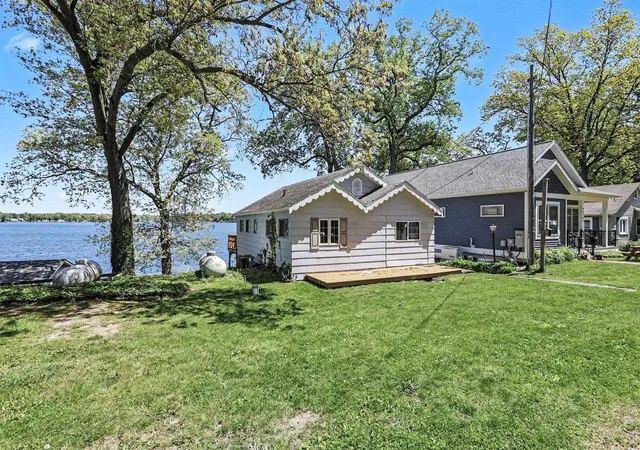 Homes for sale in Eau Claire, MI | 33724 Forest Beach Rd, Eau Claire, MI 49111 | MLS# 50212735