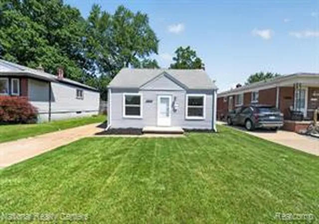 Homes for sale in Garden City, MI | 28544 Balmoral St, Garden City, MI 48135 | MLS# 61009961