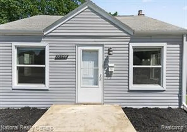 Homes for sale in Garden City, MI | 28544 Balmoral St, Garden City, MI 48135 | MLS# 61009961
