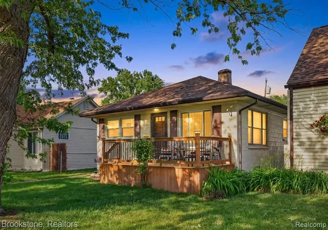 Photo 1 of Single Family Residence at 23496 Willard Ave, Warren, MI 48089 | MLS# 61002506 | | Sold on 2026-06-29