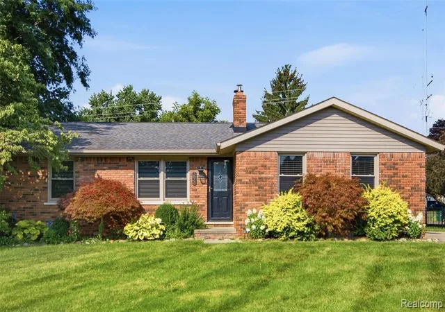 1st image of 5060 Bernice Dr, Almont, MI 48003 | MLS# 61018462