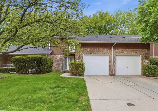 Homes for sale in Clinton Township, MI | 42552 Beverly Wy, Clinton Township, MI 48038 | MLS# 50207238