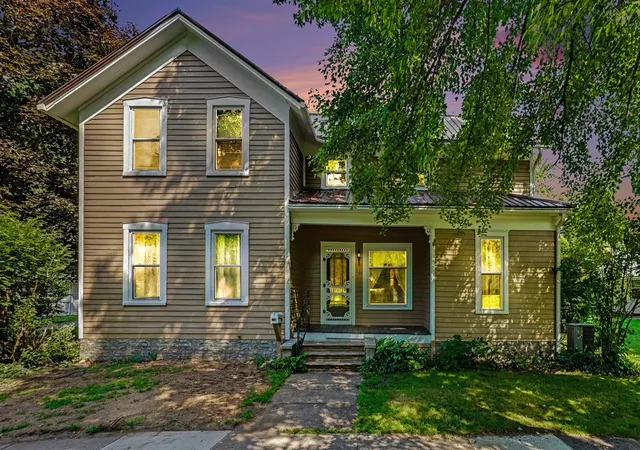 Photo 1 of Single family home for sale at 265 E 4th Street, Constantine, MI 49042 | MLS# 70550670 | Listing updated on 2026-10-03