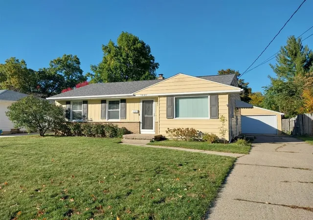 Photo 1 of Sale Pending at 1661 Kentfield St, Wyoming, MI 49519 | MLS# 70501993 | Listing updated on 2025-11-09