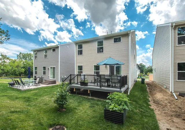4th image of 122 Parsons Ln, Saline, MI 48176 | MLS# 70543733