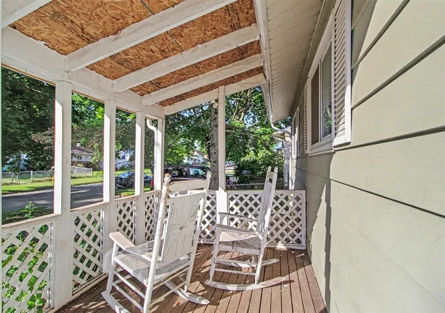 Homes for sale in Ypsilanti, MI | 1307 Fall River Rd, Ypsilanti, MI 48198 | MLS# 70539899