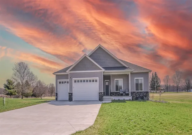 Photo 1 of Sale Pending at 561 Wedge Ct, Coldwater, MI 49036 | MLS# 70512394 | Listing updated on 2026-07-24