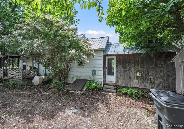Homes for sale in Lapeer, MI | 2200 W Oregon St, Lapeer, MI 48446 | MLS# 60998210