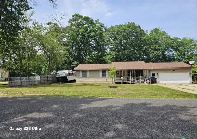 Photo 2 of Single family home for sale at 3074 Glenrick Ave, Muskegon, MI 49442 | MLS# 70542223 | Listing updated on 2026-08-30