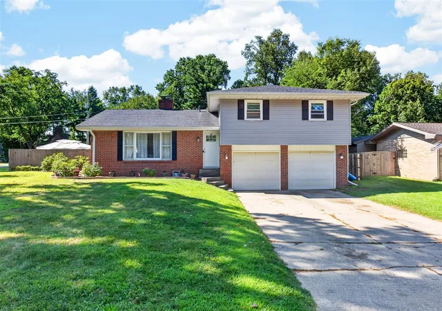 Photo 1 of Single family home for sale at 1516 Timberlane Dr, Saint Joseph, MI 49085 | MLS# 70551127 | Listing updated on 2026-08-31
