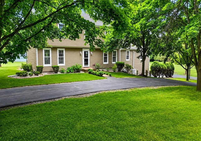 5th image of 608 E Bluegrass Rd, Mount Pleasant, MI 48858 | MLS# 80069858