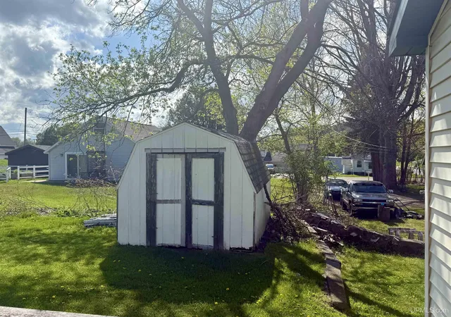 Homes for sale in Iron Mountain, MI | 410 Quinnesec St, Iron Mountain, MI 49801 | MLS# 50208063