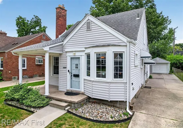 Homes for sale in Ferndale, MI | 1357 W Saratoga St, Ferndale, MI 48220 | MLS# 61006516