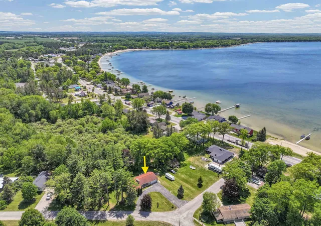 Photo 3 of Single Family Residence at 550 Henry St, Lake City, MI 49651 | MLS# 80069137 | | Sold on 2026-06-30