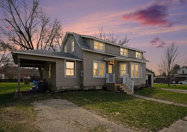 Homes for sale in Lawton, MI | 229 Union St, Lawton, MI 49065 | MLS# 70531691